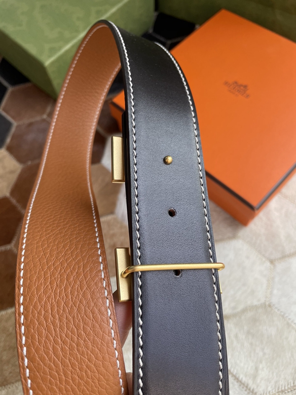 エルメスベルト背面デザイン